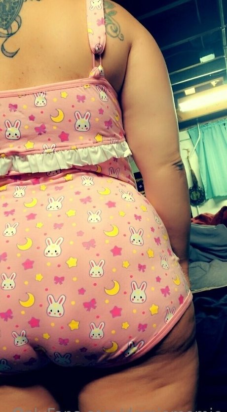 domiemomie model nude galleries