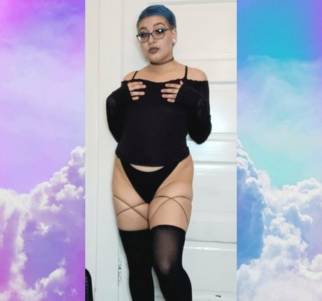 inlimbo beautiful actress photo