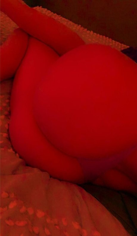 chubby kitty onlyfans pornographic picture