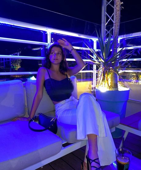 Nina Joy free star picture