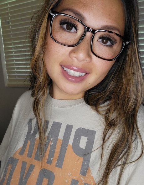 Miss Jee Yung pornstar hd galleries