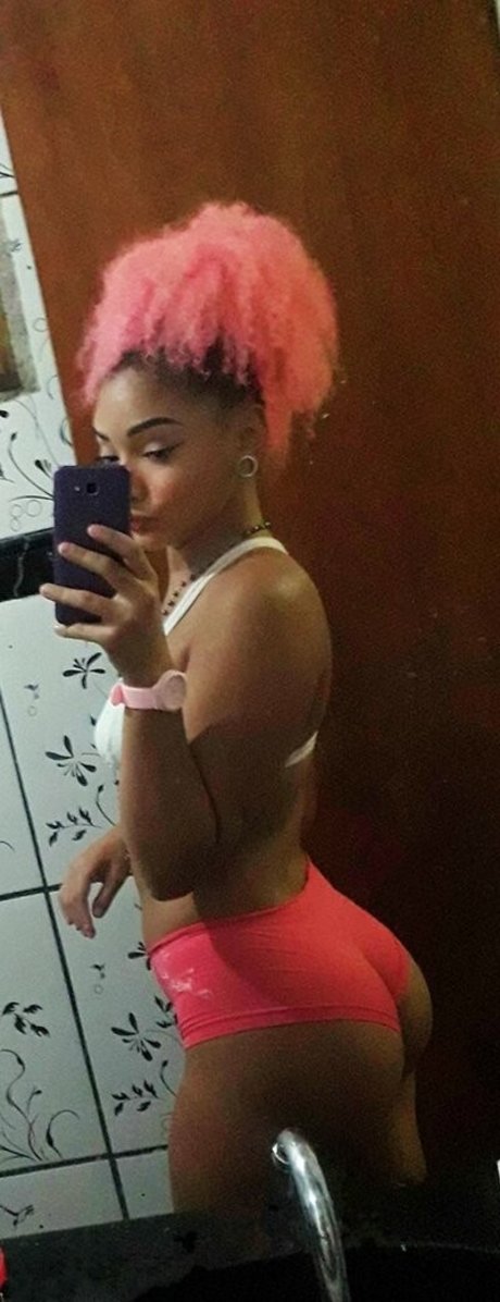 tthays 7 naked actress pics