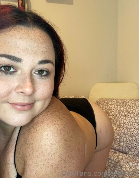 ellex420 star pornographic picture