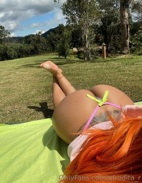 rousse 777 sexy model photos