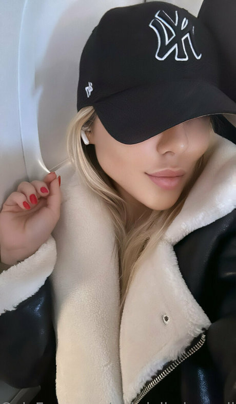 gabrielledrumolin star naked galleries