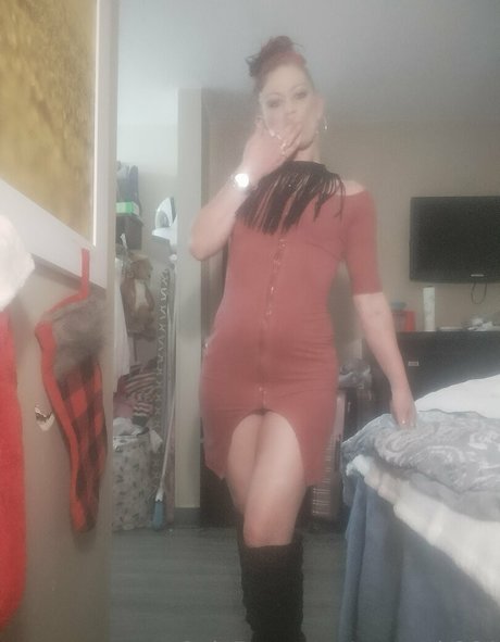 queen b864 sexy model photo