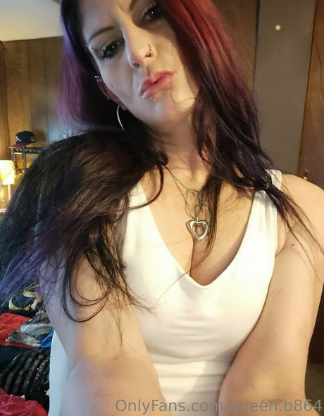 queen b864 model sex gallery