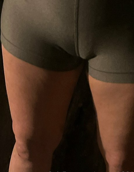 queen b864 star nudes photos