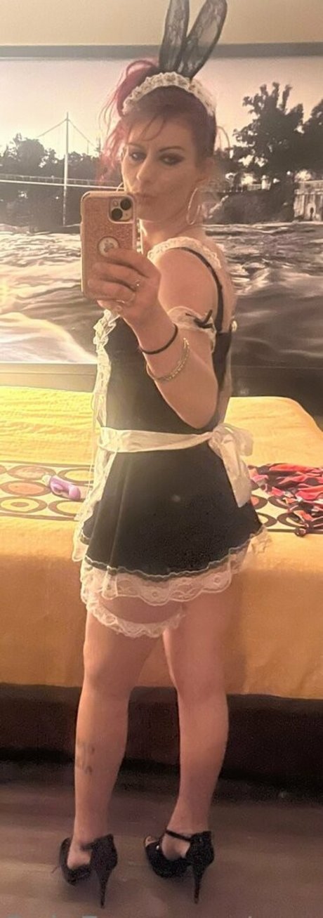 queen b864 model porn archive