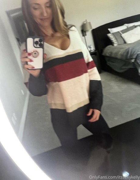 itssexykelly naked model archive