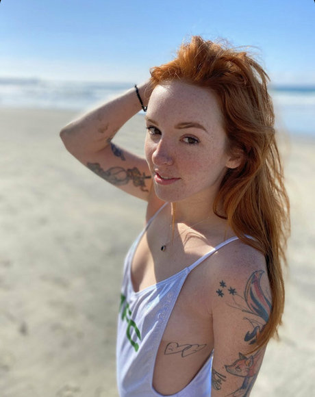 lilyevansfree pornstar hd images