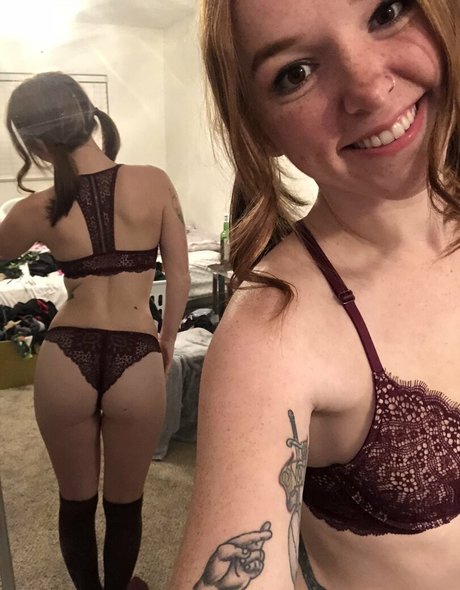 lilyevansfree model sex pictures