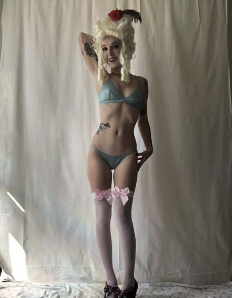 blonde muscle onlyfans hd images