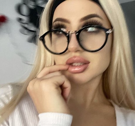 Makeeva69 hot actress archive