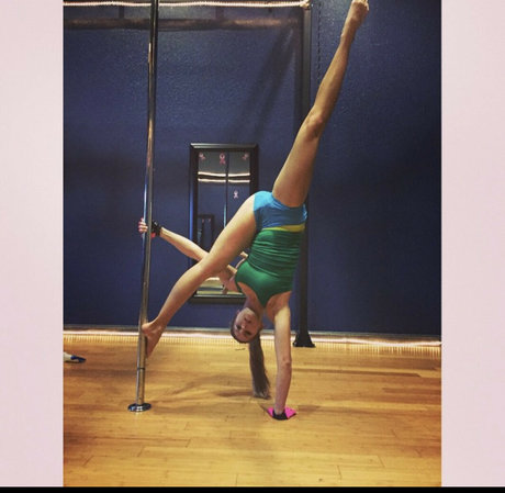 Kelly Young adult actress pic