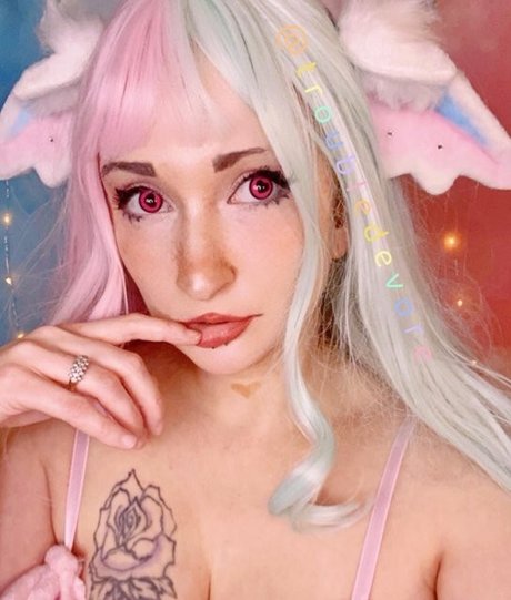 Triflindevore free model photo