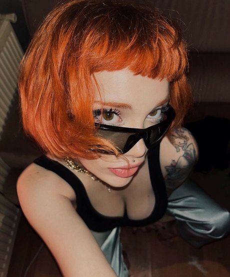 anthealefteria high quality model pic