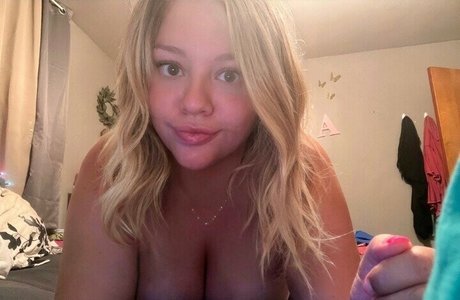 rubber onlyfans nude pic