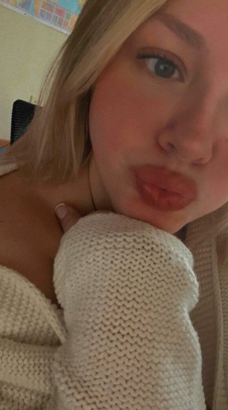 mexican milf onlyfans pornographic image