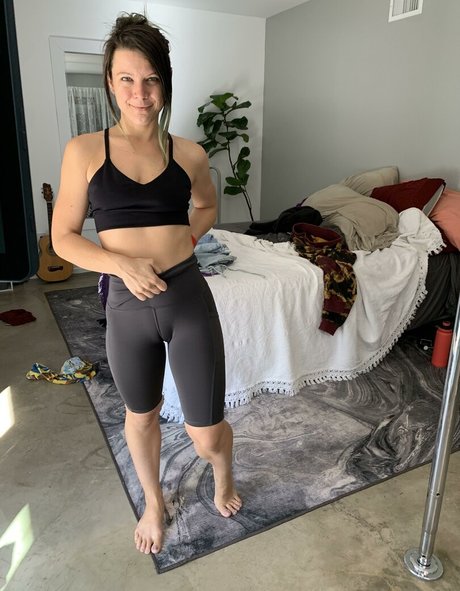 Kora Raw exclusive star galleries