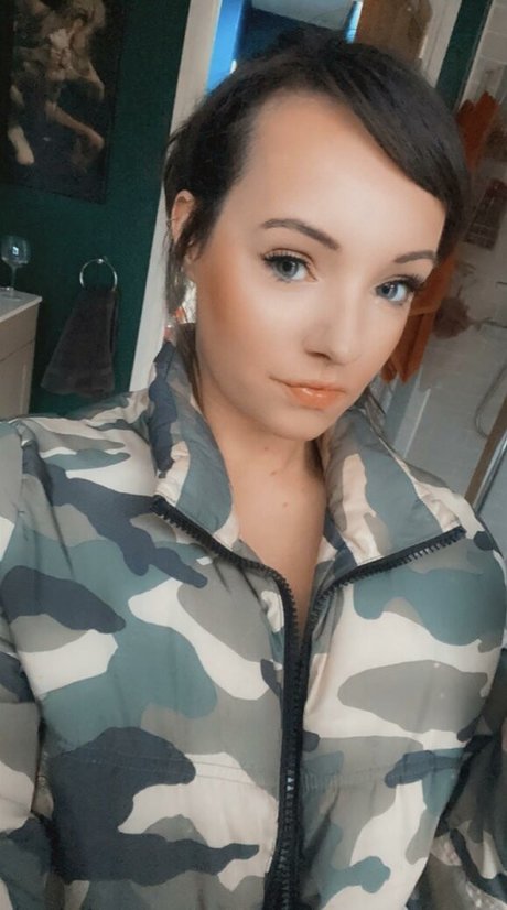 Maisey Brooks Photo Gallery