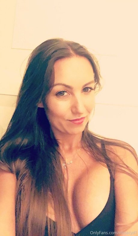 oliviacyd1 model xxx photo