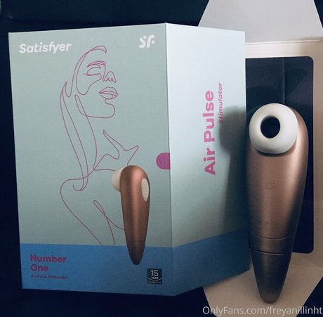 freyanillinht xxx model pics