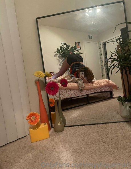 squat onlyfans adult photos