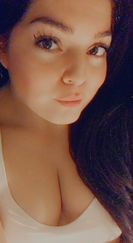 eille 1 model naked image