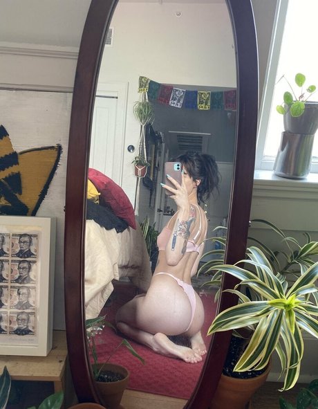 whoreticulture nudes actress archive