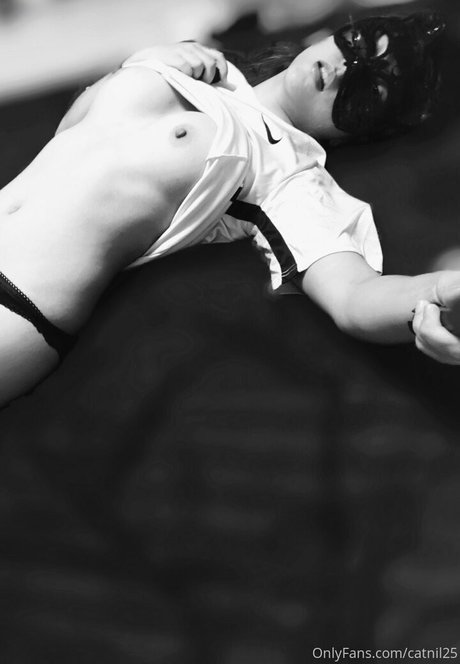 catnil25 sexy model pics