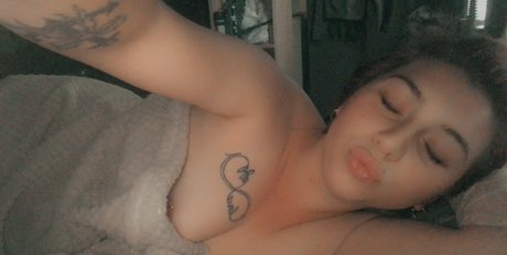 kayy lovee model nude pics