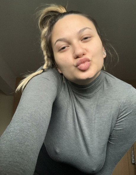 XxkityxX star erotic pics