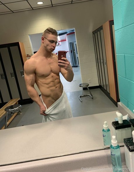 creamygorilla model art picture