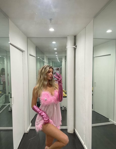 ashleymariedickerson model top image