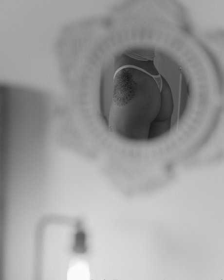 grandma onlyfans beautiful naked photos