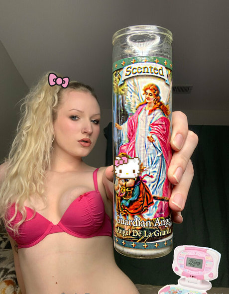 cecenicolesmith model naked photos