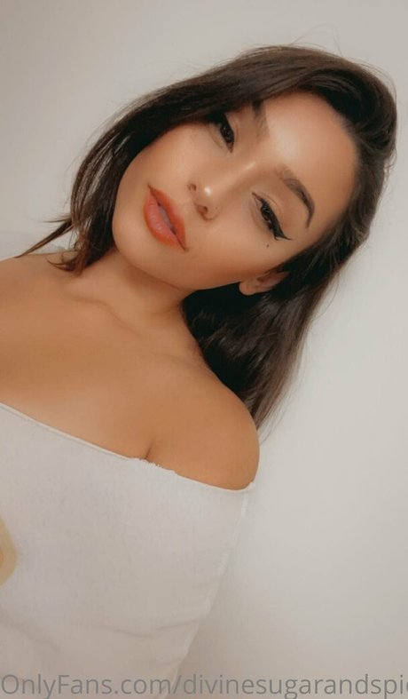 divinesugarandspice model high quality photo