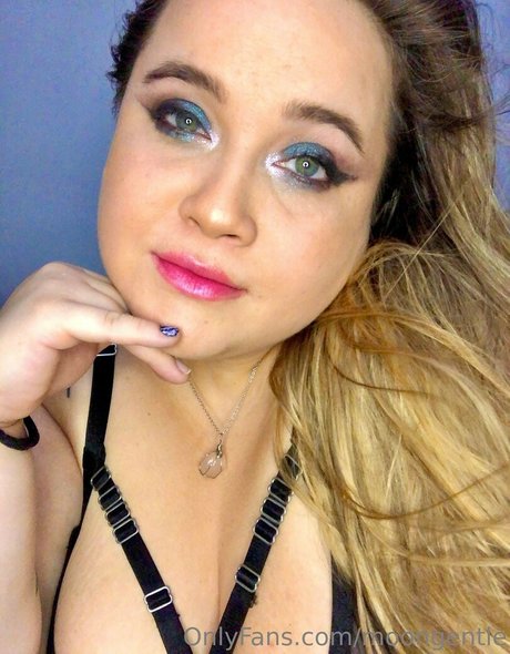 asian tattoos onlyfans naked pic