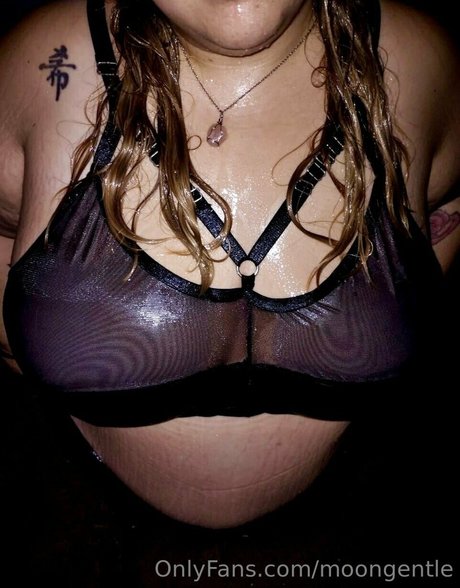 moongentle pornstar beautiful photo
