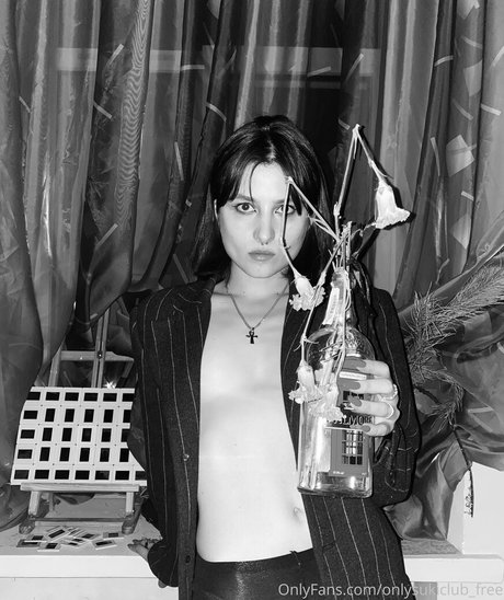 onlysukiclub free pornographic model pics