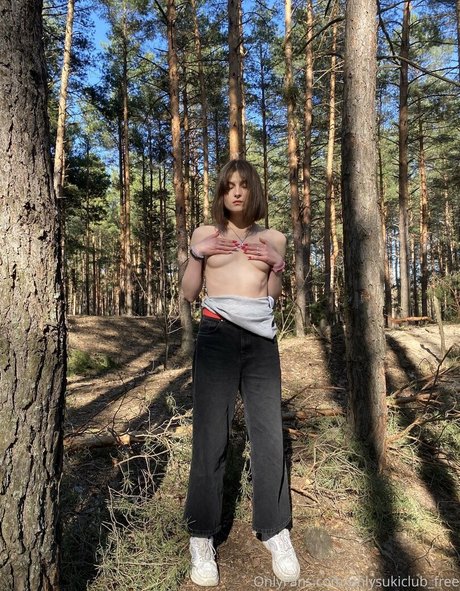 onlysukiclub free beautiful model image