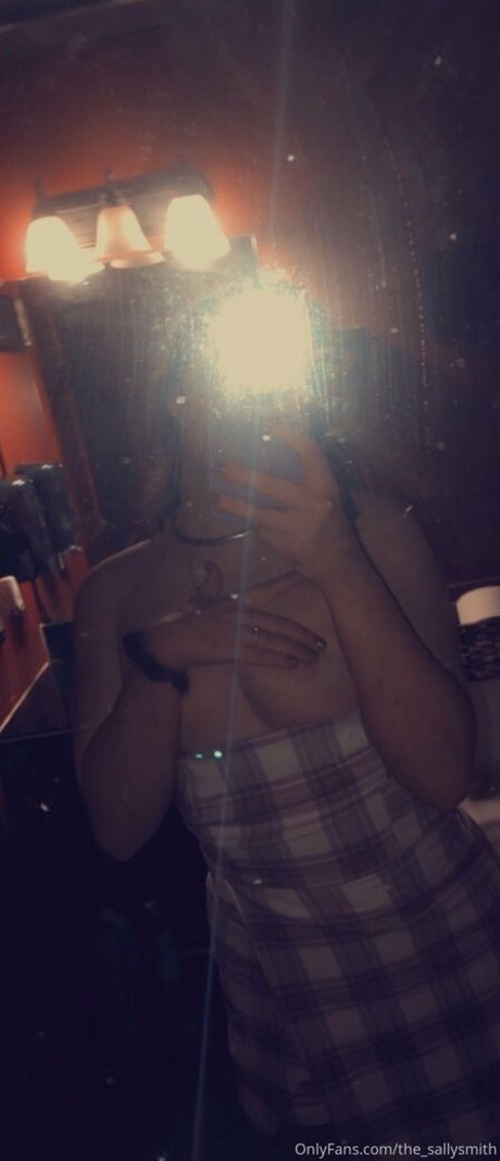 the sallysmith hot actress pictures