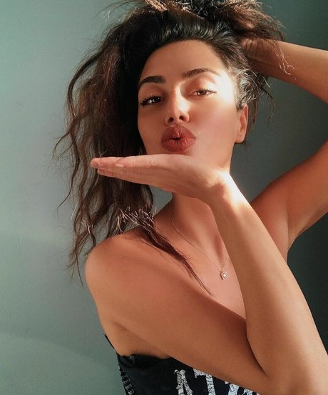 bernacalanthe top actress gallery