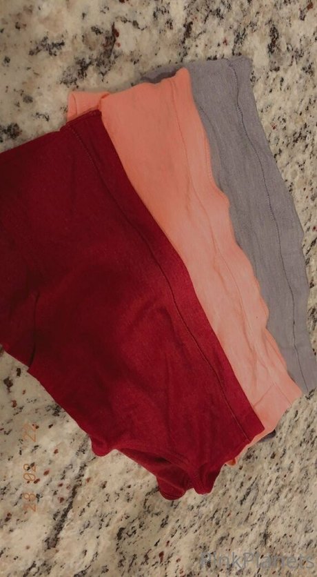 PlanetPlayBunny model hot picture