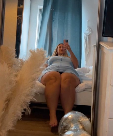 juiceefruitee star erotic images