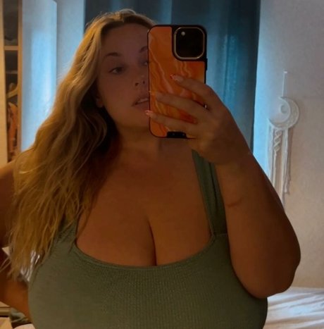 juiceefruitee sex actress image