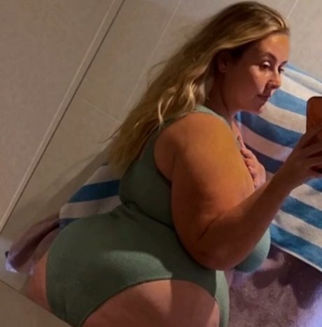 juiceefruitee pornstar xxx pictures