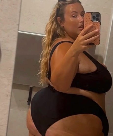 juiceefruitee hot actress gallery