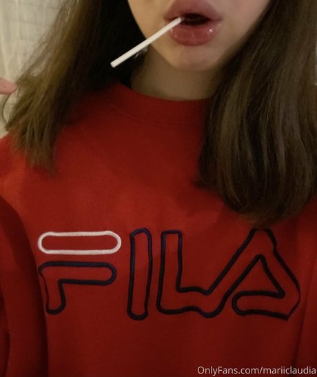 mariiclaudia naked actress picture